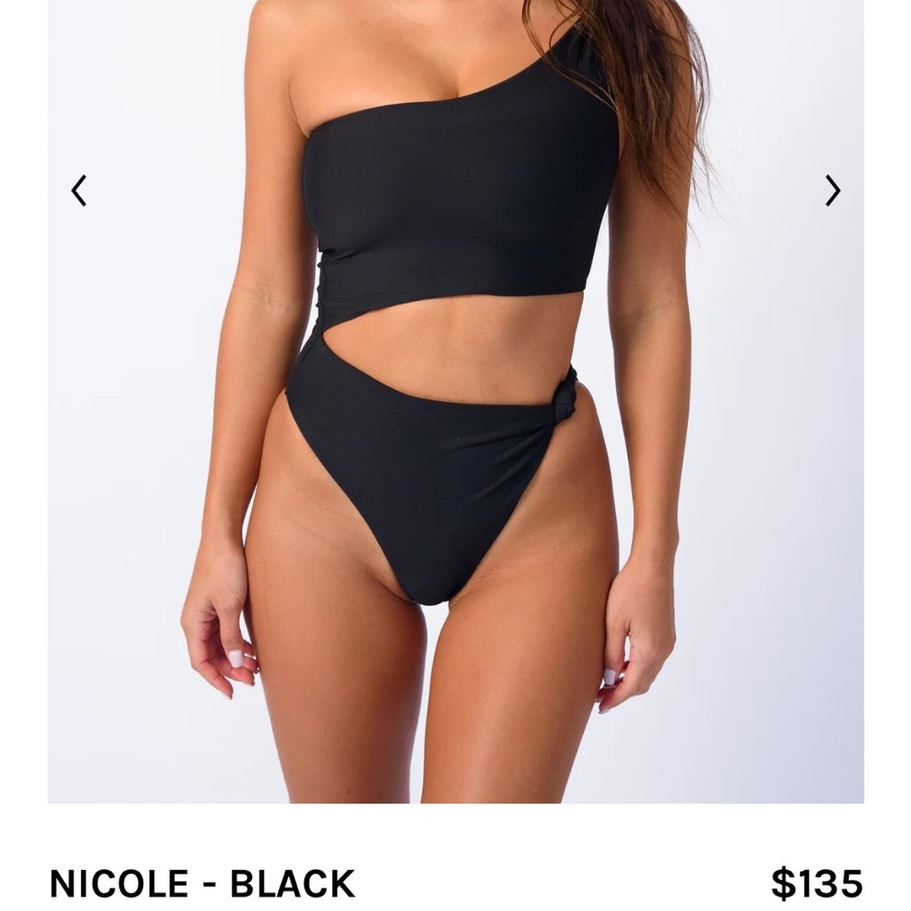 Skatie Nicole One Piece, Black, Small